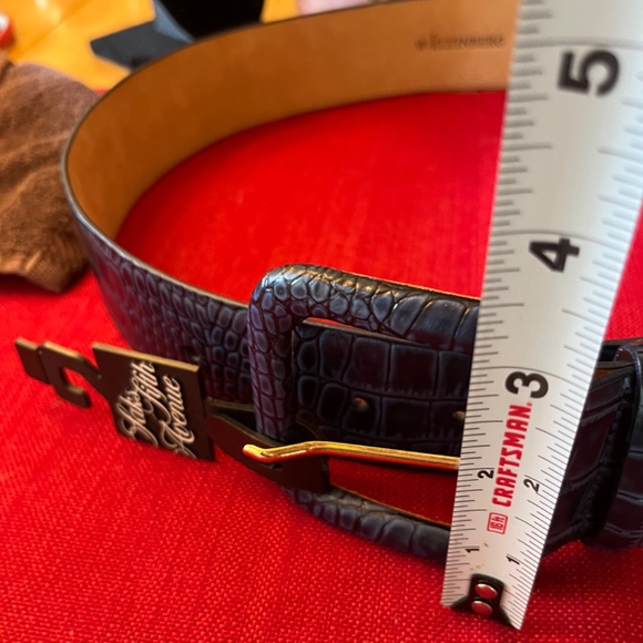 🐊GORGEOUS W KLEINBERG CROCODILE EMBOSSED BLUE BELT IN BLUE SIZE MEDIUM🐊 - Picture 3 of 12
